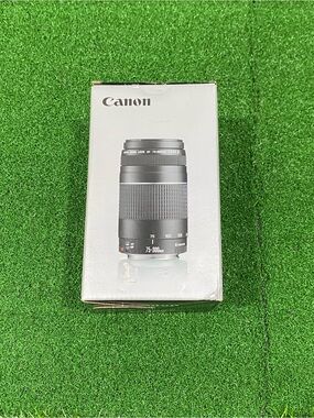 Canon 75-300mm Black Telephoto Zoom Lens
(Ago 026)